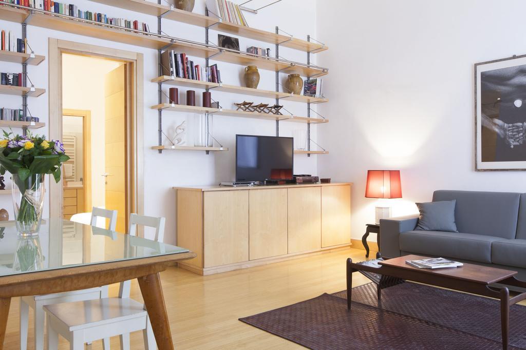 Apartment Orologio Charme - My Extra Rome